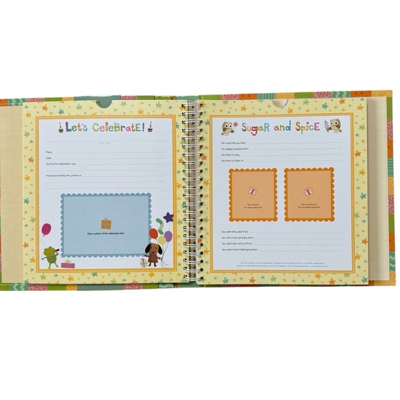 Baby's First Year Memory Keeper with 24 Storage Pockets - PI Kids - Picture 6 of 7